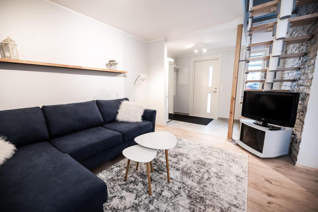 Cabin Guesthouse With Free Parking Parnu Exterior photo
