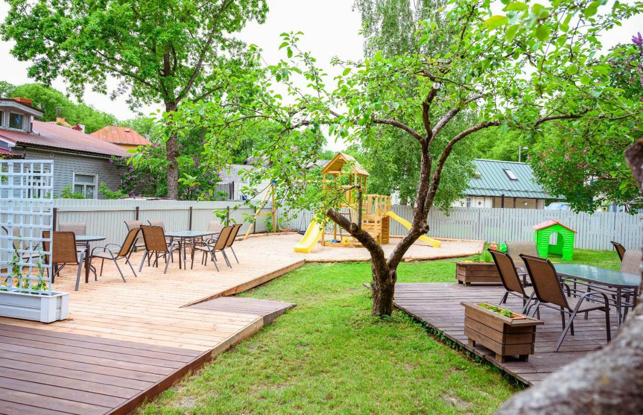 Cabin Guesthouse With Free Parking Parnu Exterior photo