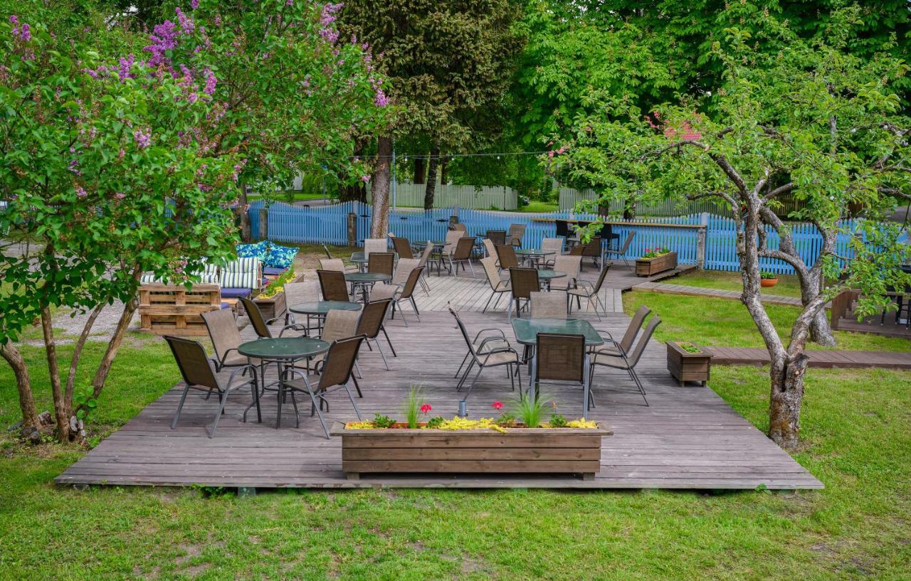 Cabin Guesthouse With Free Parking Parnu Exterior photo